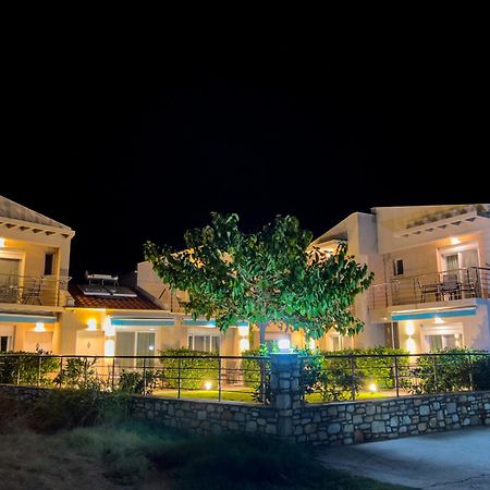 Yalos Beach Maisonettes สกาลาโซติรอส ภายนอก รูปภาพ