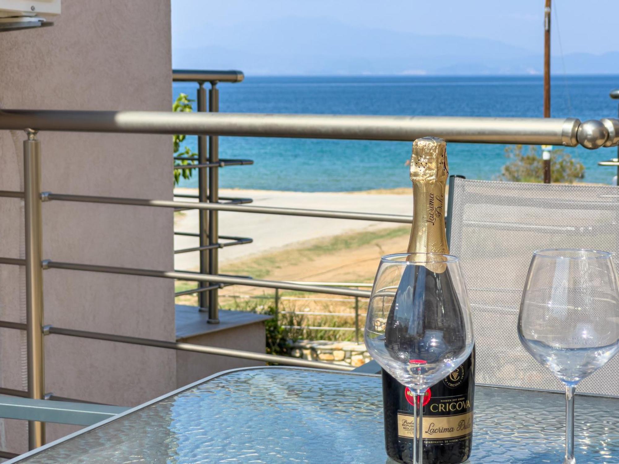Yalos Beach Maisonettes สกาลาโซติรอส ภายนอก รูปภาพ