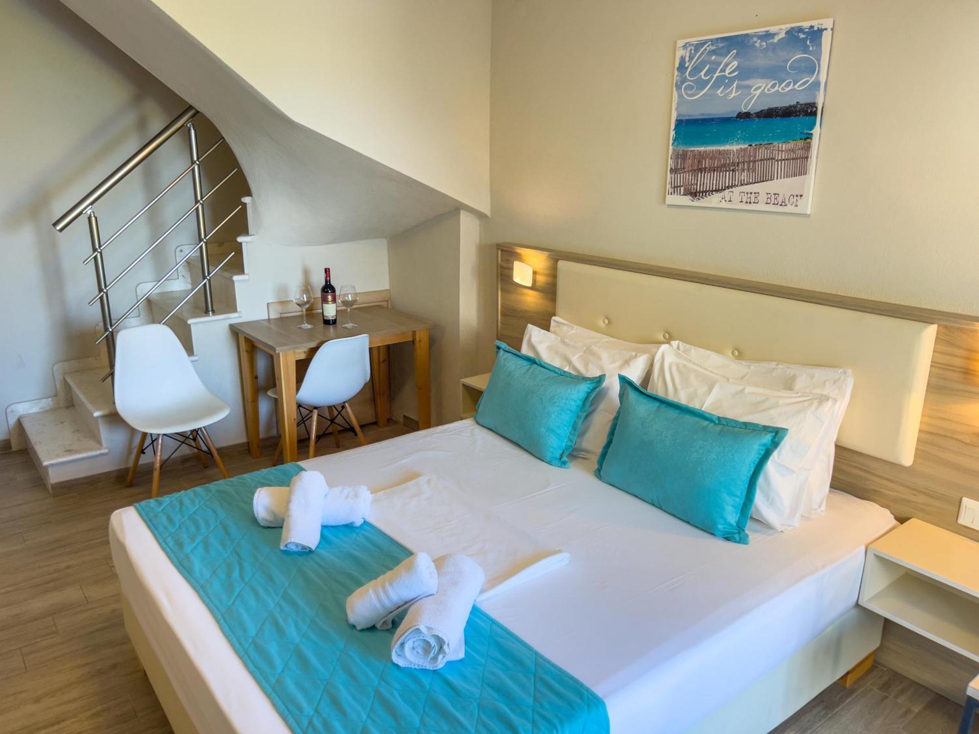 Yalos Beach Maisonettes สกาลาโซติรอส ภายนอก รูปภาพ